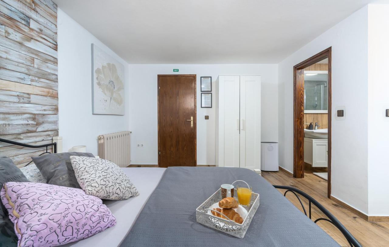 Apartments Ariana Umag Extérieur photo